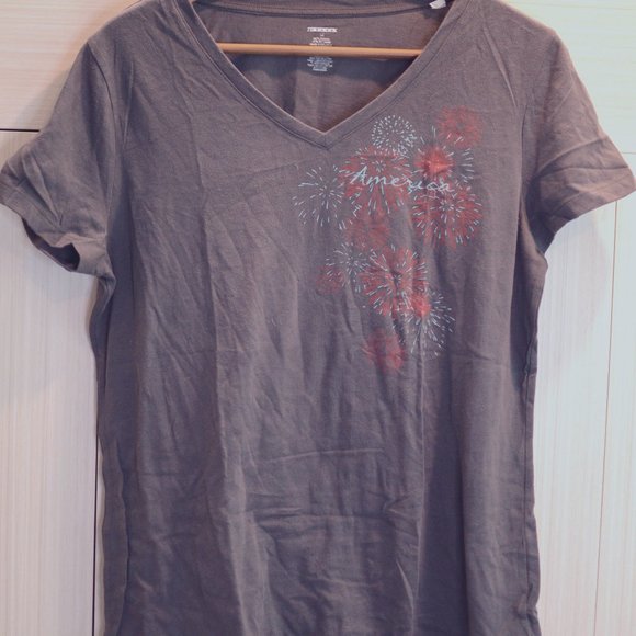 3/$20 America T-Shirt - Picture 1 of 4